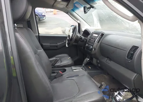 2010 Nissan Xterra Se z USA, uszkodzony, nr VIN 5N1AN0NW2AC520909